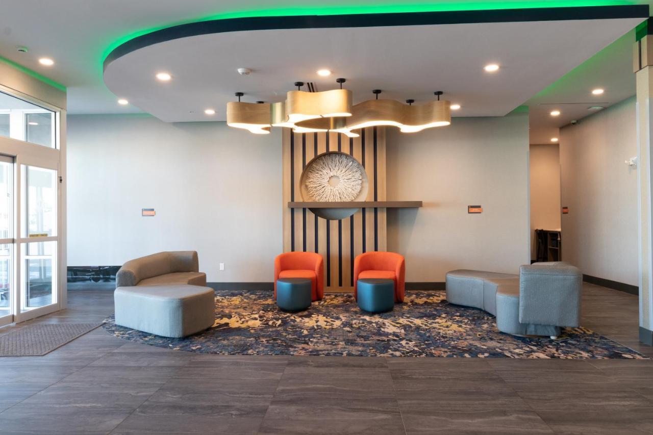 La Quinta Inn & Suites By Wyndham San Antonio Seaworld Lafb Экстерьер фото