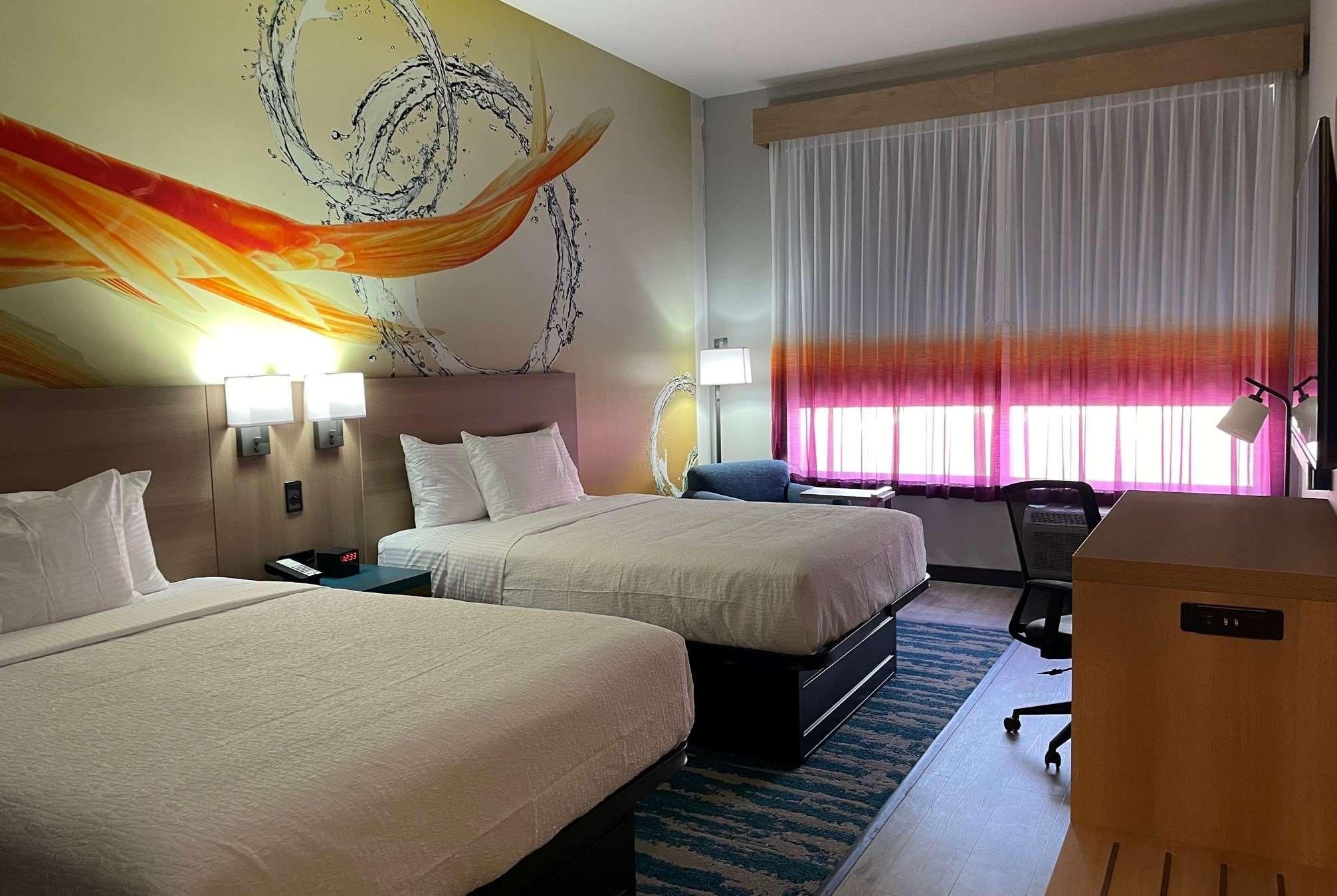 La Quinta Inn & Suites By Wyndham San Antonio Seaworld Lafb Экстерьер фото